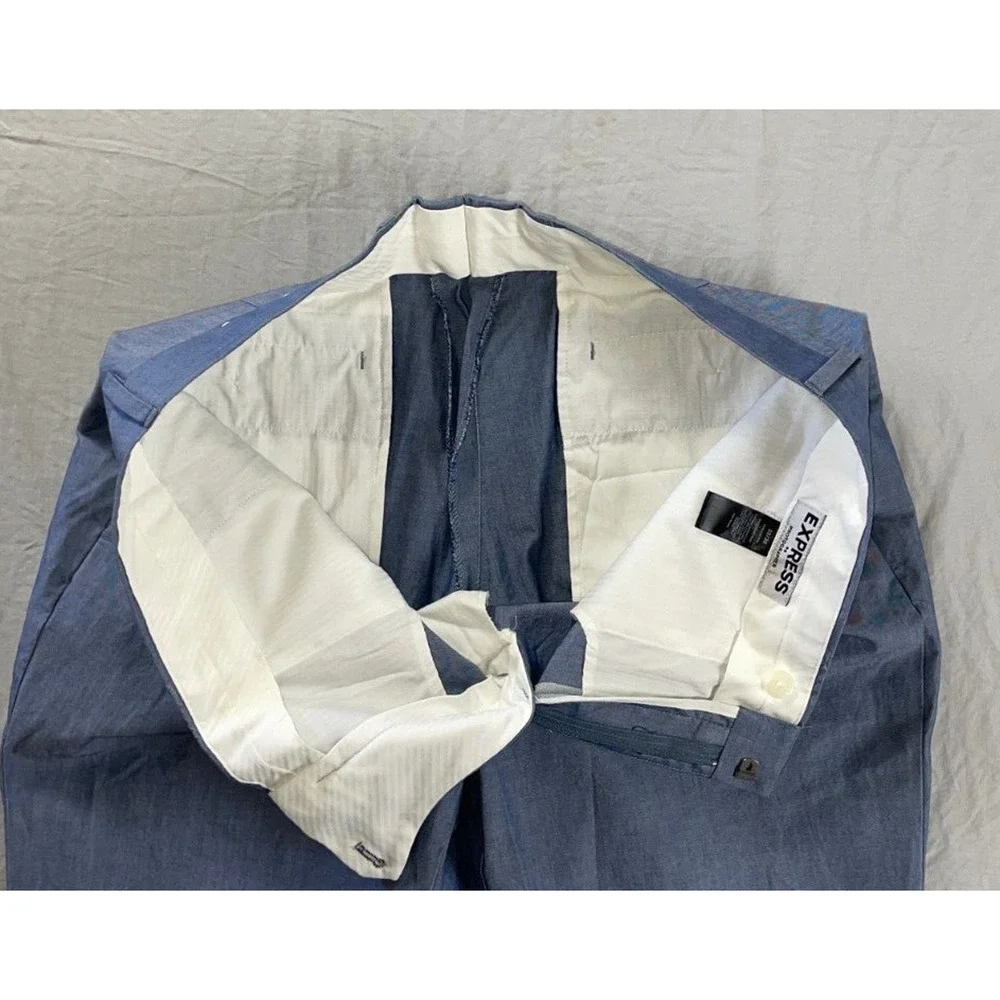 Express Photographer Flat Front All Cotton Chino Dress Pants. Pinpoint, 33X28.